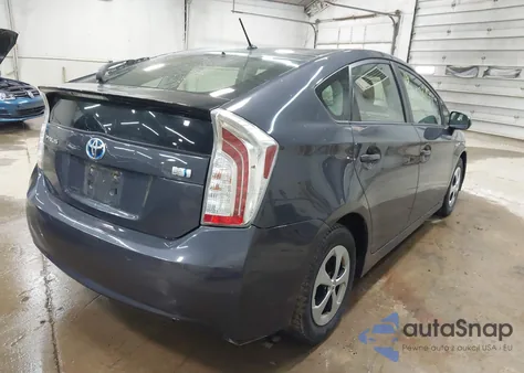 2015 Toyota Prius Two из США, поврежденный, VIN JTDKN3DU9F0479021